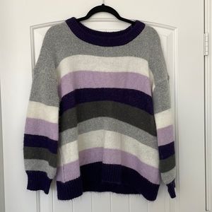 Purple knitted sweater, size medium